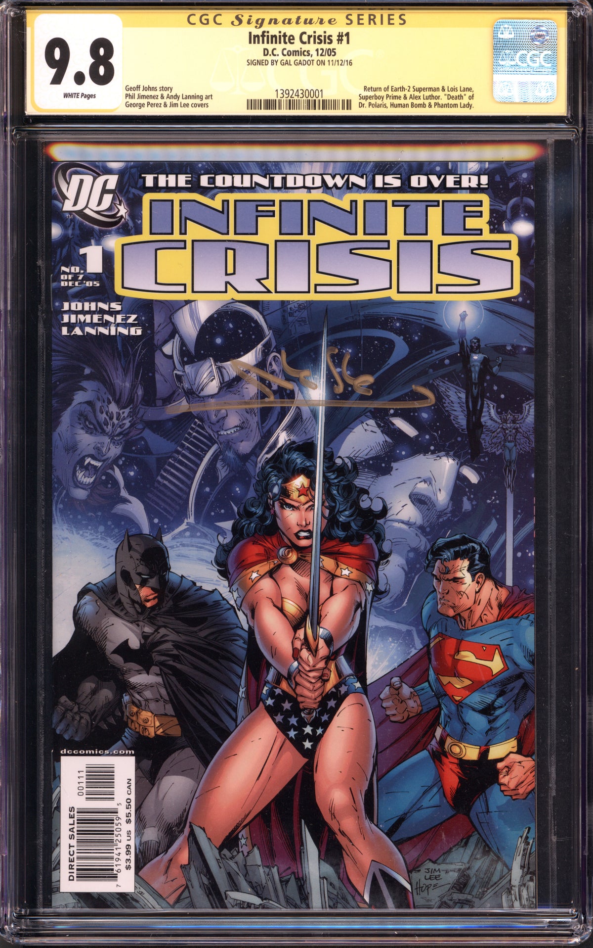 VIM_grade_cgc-9-8-signed-by-gal-gadot-1392430001