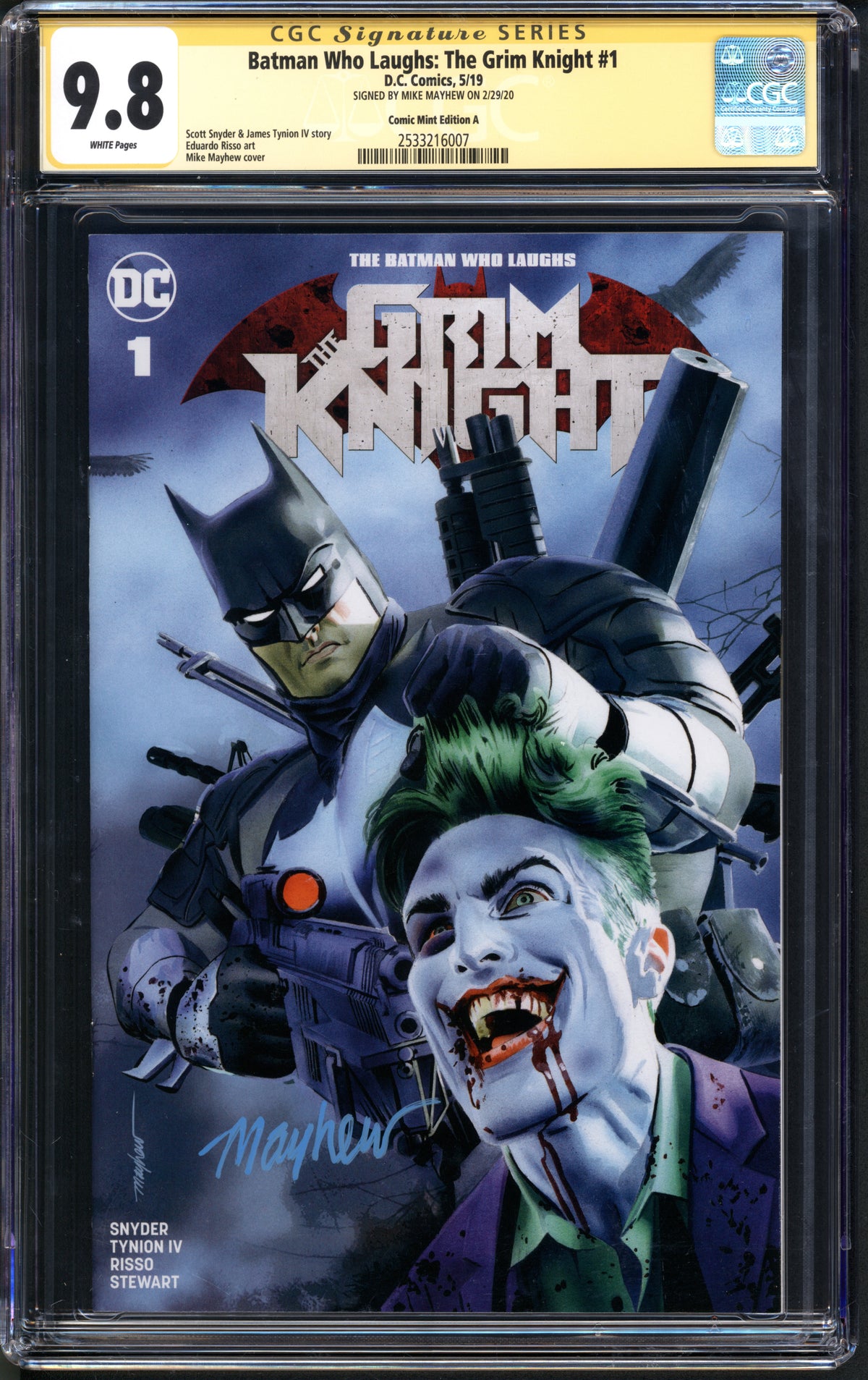 VIM_grade_cgc-9-8-comic-mint-edition-a-signed-by-mike-mayhew-2533216007